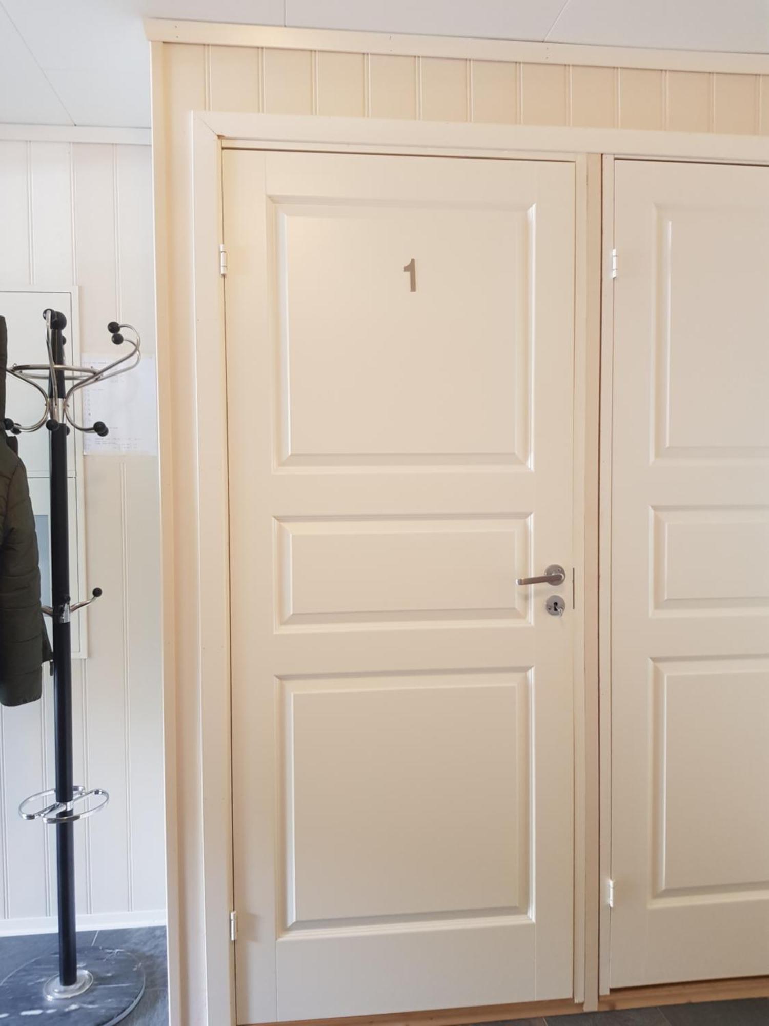 2 Bedrooms Apartment In Sommaroy Island Tromso Room photo