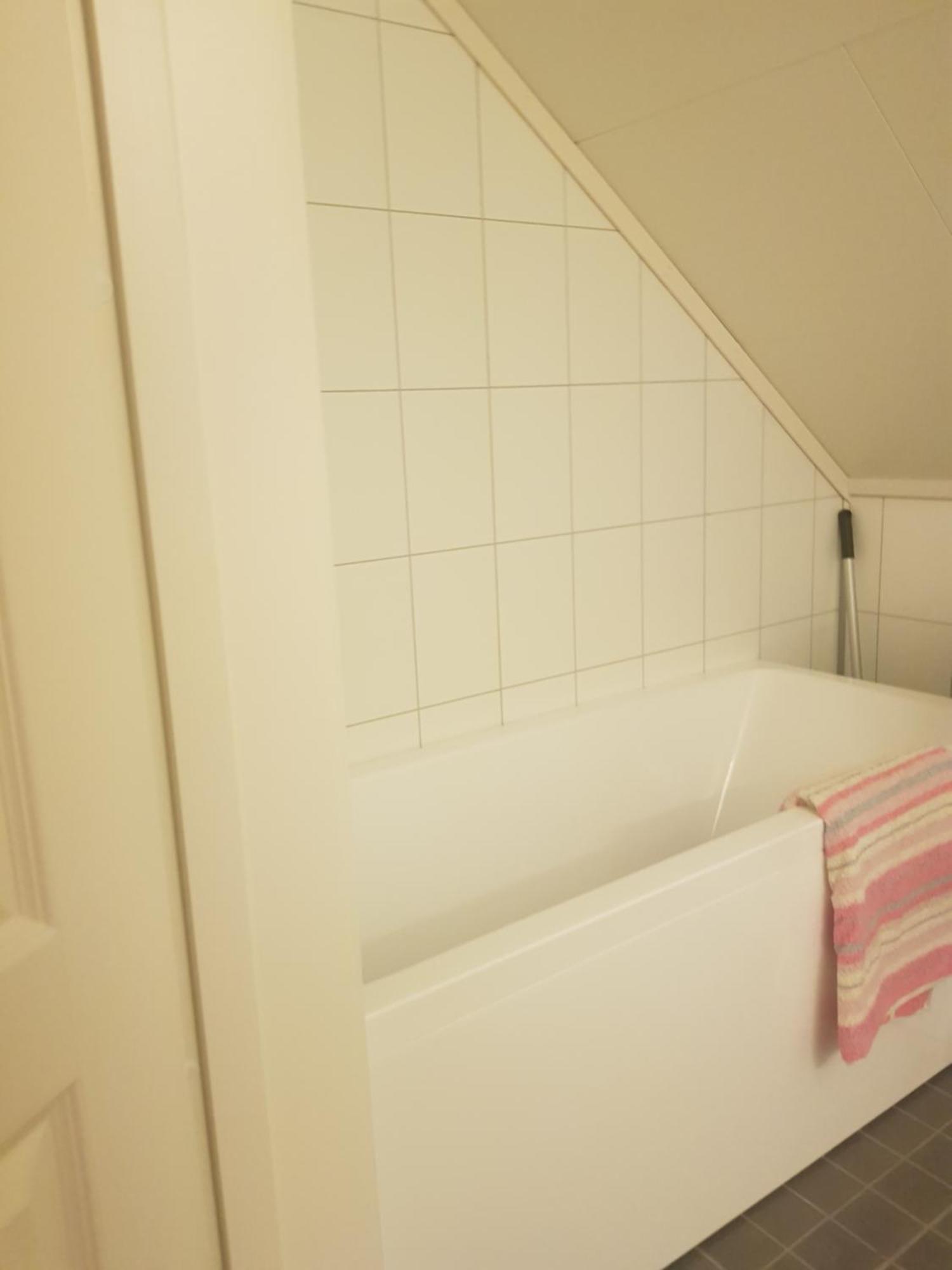 2 Bedrooms Apartment In Sommaroy Island Tromso Room photo
